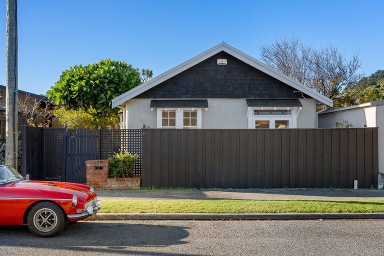Photo of property in 65 Wiggins Street, Sumner, Christchurch, 8081