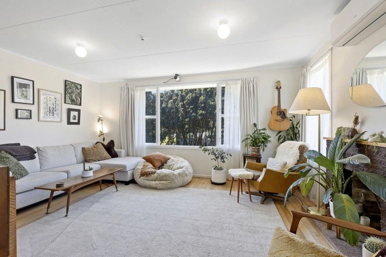 Photo of property in 121 Happy Valley Road, Owhiro Bay, Wellington, 6023