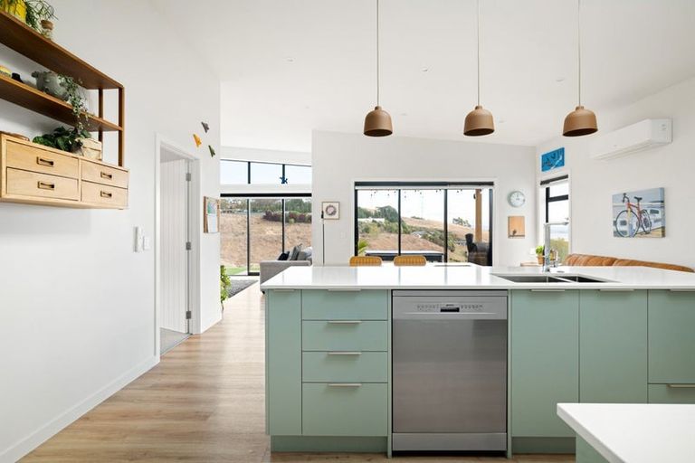 Photo of property in 23 Hill Tops Way, Stoke, Nelson, 7011