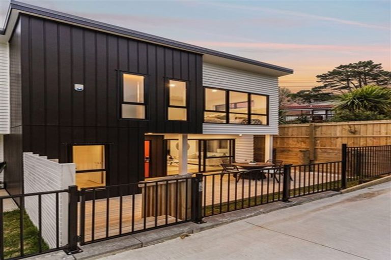 Photo of property in 76b Salamanca Road, Sunnynook, Auckland, 0620