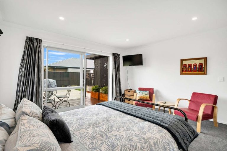 Photo of property in 13 Pahua Street, Pegasus, 7612