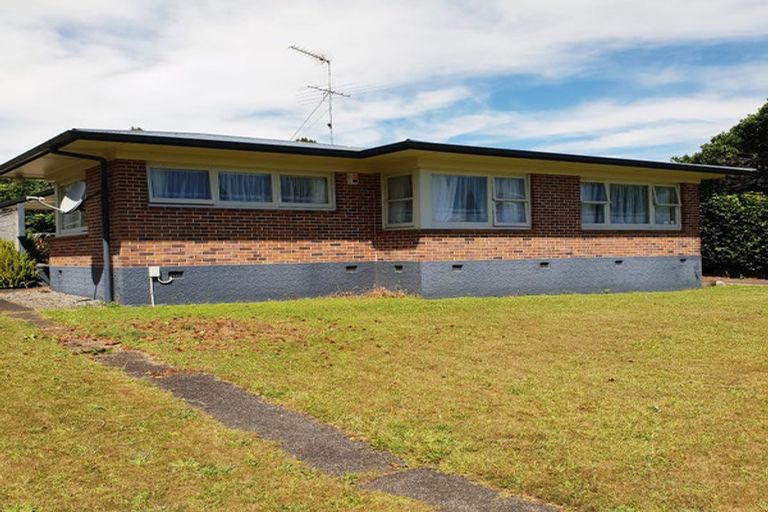 Photo of property in 3 View Road, Waiuku, 2123