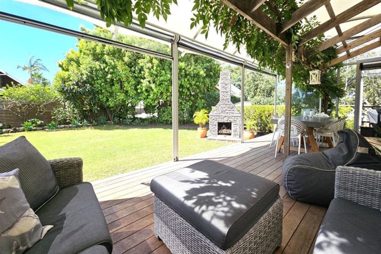 Photo of property in 103 Pacific Parade, Matarangi, Whitianga, 3592
