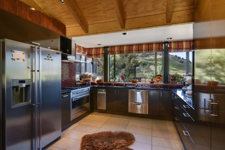 Photo of property in 41 Precipice Lane, Glenorchy, 9372