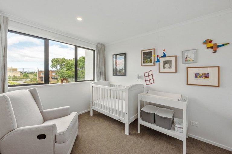 Photo of property in 10 Mayfly Lane, Hobsonville, Auckland, 0616