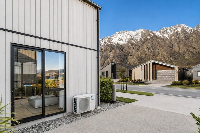 Photo of property in 6 Woolshed Road, Jacks Point, Queenstown, 9371