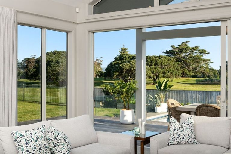 Photo of property in 114 Oceanbeach Road, Mount Maunganui, 3116