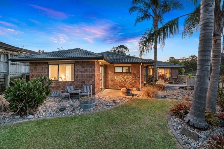 Photo of property in 45 Sapperton Drive, Henderson, Auckland, 0612