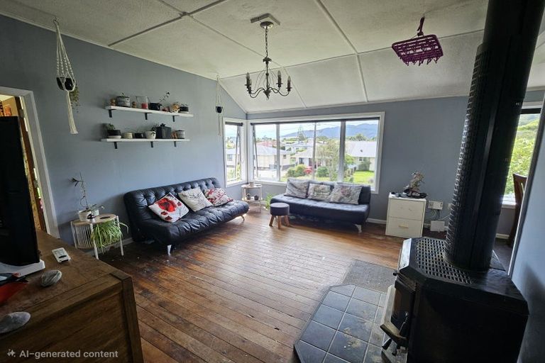 Photo of property in 8 Masters Street, Greymouth, 7805