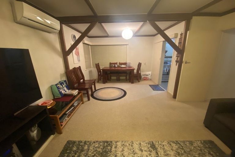 Photo of property in 1/178 Archers Road, Glenfield, Auckland, 0629