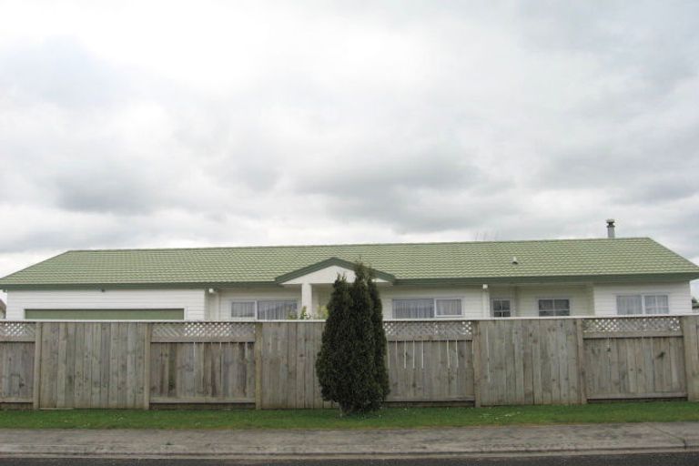 Photo of property in 33 Whitby Avenue, Whitianga, 3510