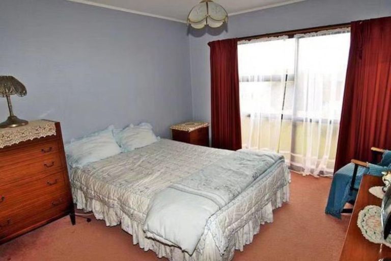 Photo of property in 10 Westpark Drive, West Harbour, Auckland, 0618