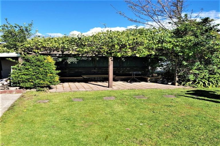 Photo of property in 150 Queen Street, Westport, 7825