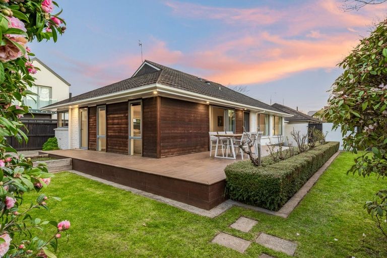 Photo of property in 2/282 Papanui Road, Merivale, Christchurch, 8052