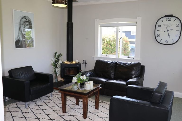 Photo of property in 7 School Road, Riverhead, 0820