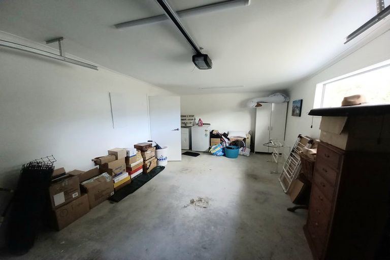 Photo of property in 15a Tuki Street, Titahi Bay, Porirua, 5022