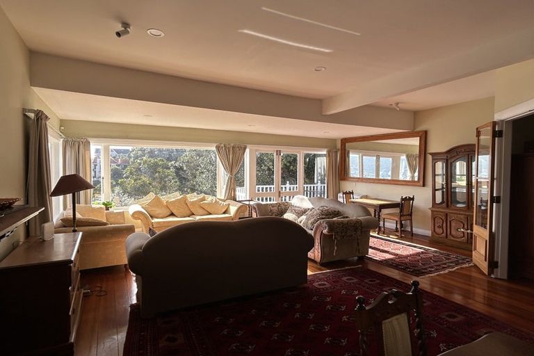 Photo of property in 2/1 Wilkinson Street, Oriental Bay, Wellington, 6011