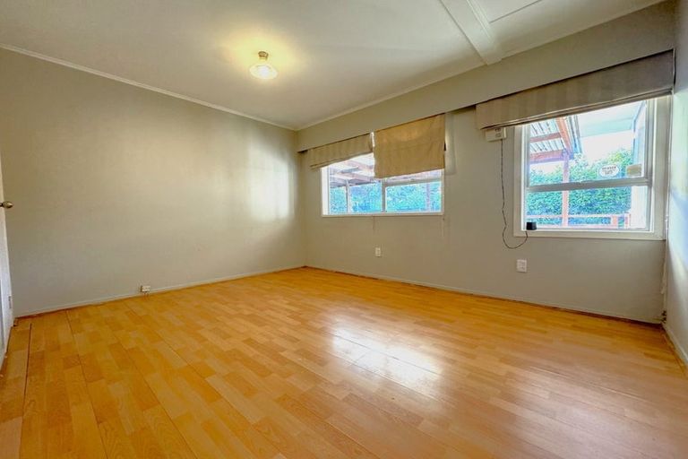 Photo of property in 13 Juniper Road, Sunnynook, Auckland, 0620