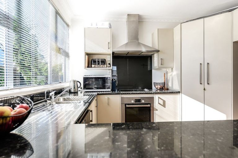 Photo of property in 5 Thomson Avenue, Dinsdale, Hamilton, 3204