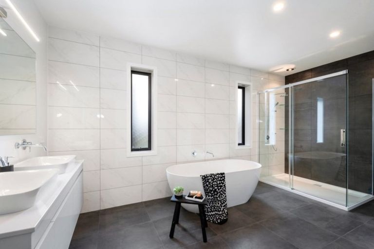 Photo of property in 11 Kara Place, Wharewaka, Taupo, 3330