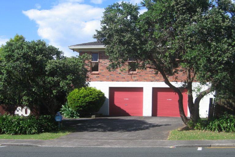 Photo of property in 40 Akoranga Drive, Northcote, Auckland, 0627