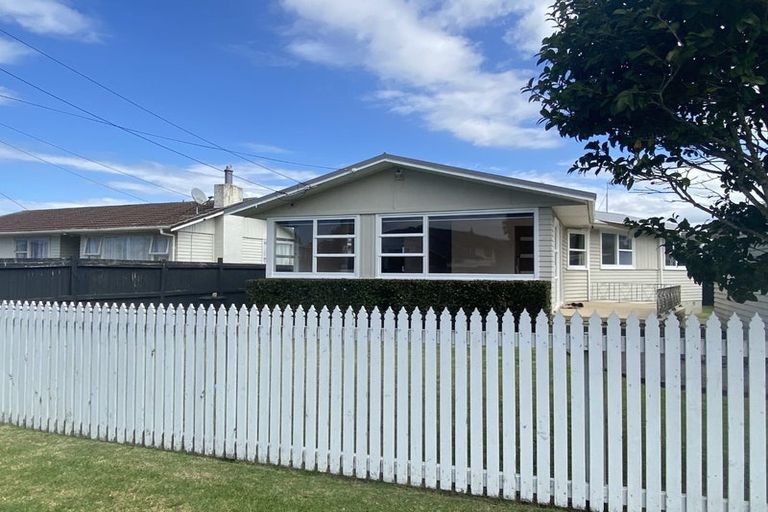 Photo of property in 19 Orion Street, Papakura, 2110