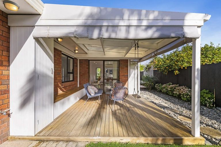 Photo of property in 1/5 Golfland Drive, Golflands, Auckland, 2013