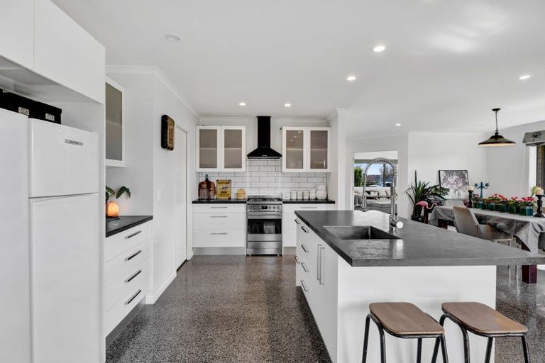 Photo of property in 1108c Egmont Road, Egmont Village, New Plymouth, 4372