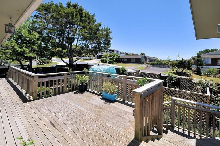 Photo of property in 86 Glamorgan Drive, Torbay, Auckland, 0630