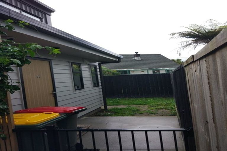 Photo of property in 4e Wattle Road, Sunnyvale, Auckland, 0612