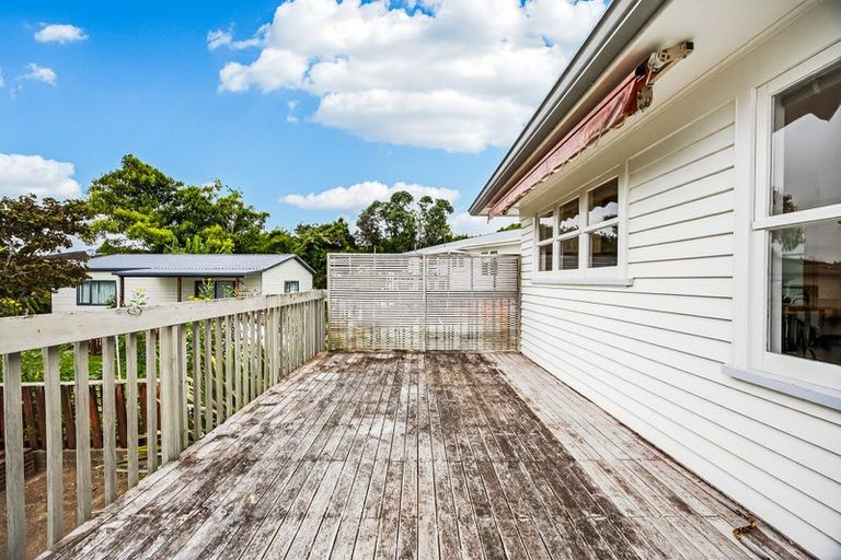 Photo of property in 49 Tiroroa Avenue, Te Atatu South, Auckland, 0610