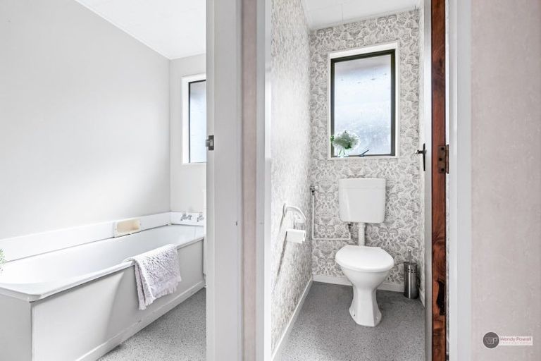 Photo of property in 1/29 Saint Columbans Grove, Boulcott, Lower Hutt, 5010