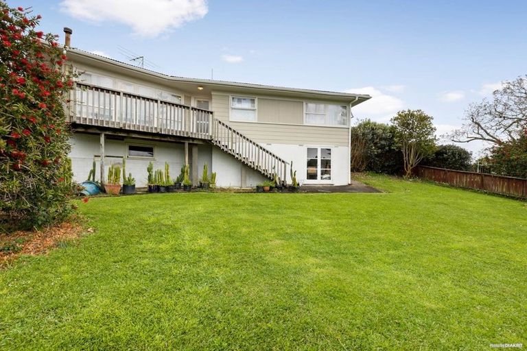 Photo of property in 25 Meilland Place, Glen Eden, Auckland, 0602