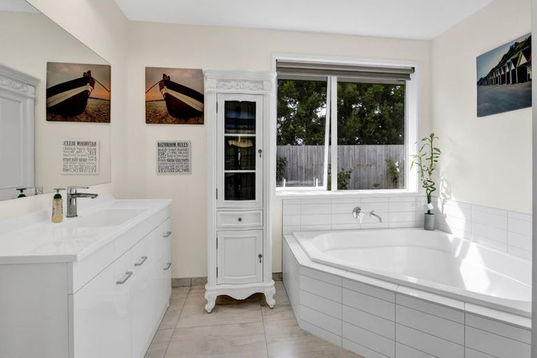 Photo of property in 472d Turuturu Road, Hawera, 4674