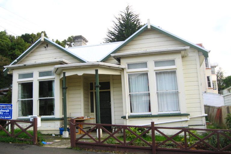 Photo of property in 12 Macbeth Street, Caversham, Dunedin, 9012