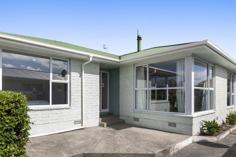 Photo of property in 57 Denise Crescent, Hornby, Christchurch, 8042