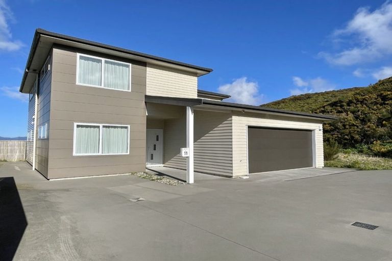 Photo of property in 11 Hislop Way, Johnsonville, Wellington, 6037
