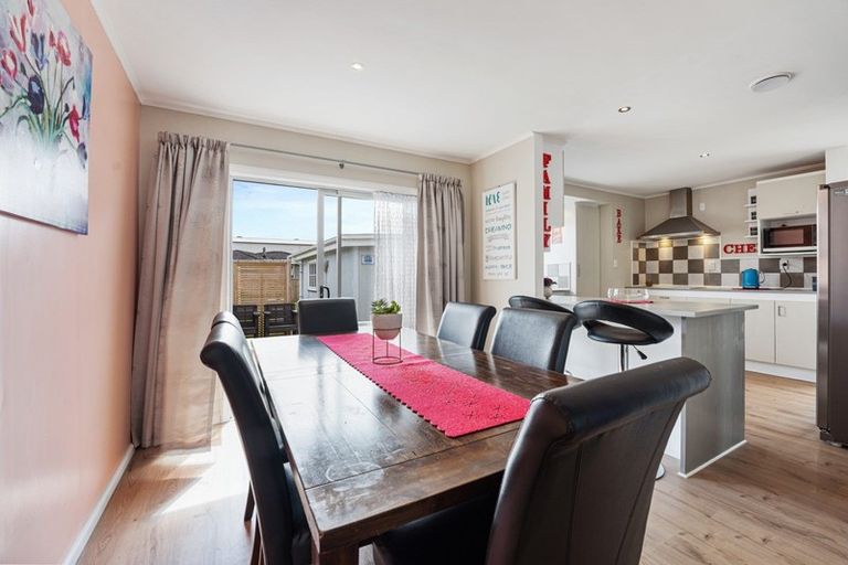 Photo of property in 26 Egmont Street, Hawera, 4610