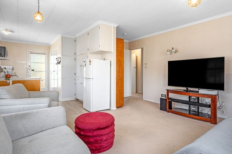 Photo of property in 15 Roeske Street, Richmond, 7020