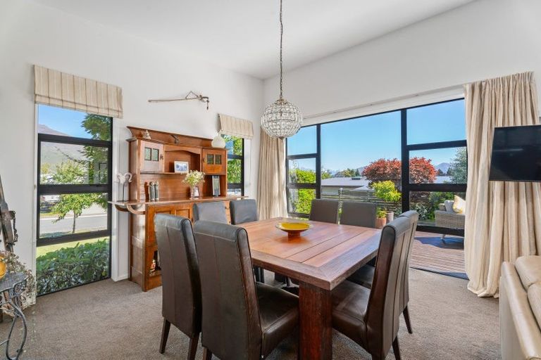 Photo of property in 11 Coromandel Street, Wanaka, 9305