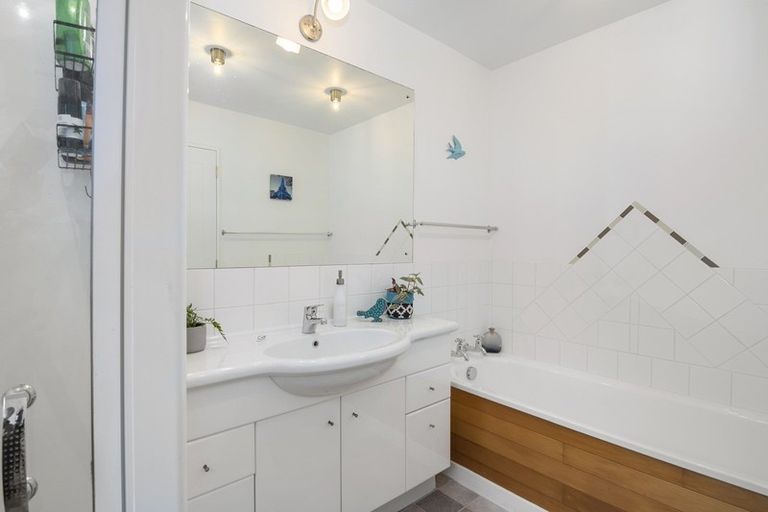 Photo of property in 17 Treeton Place, Wakefield, 7025