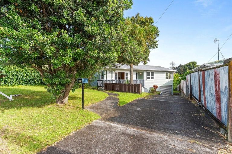 Photo of property in 11 Mountfort Street, Manurewa, Auckland, 2102