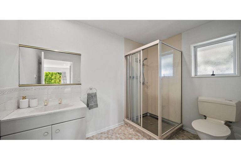 Photo of property in 4 Fountainhead Lane, Hillmorton, Christchurch, 8025