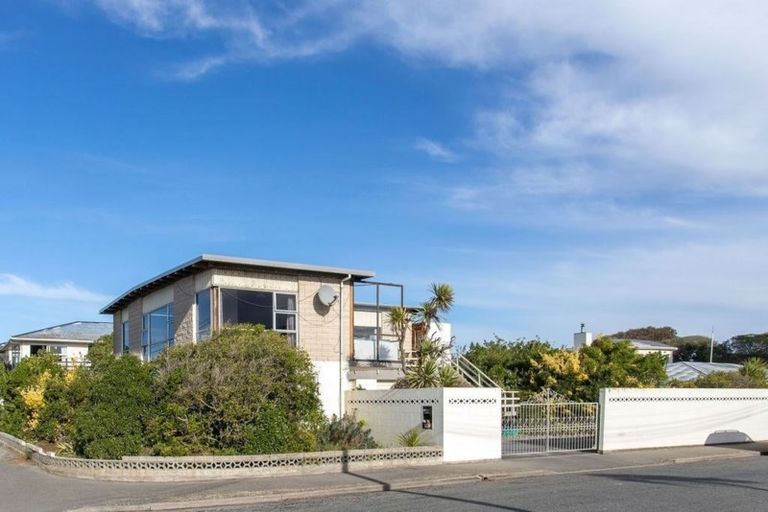 Photo of property in 361 Marine Parade, New Brighton, Christchurch, 8061