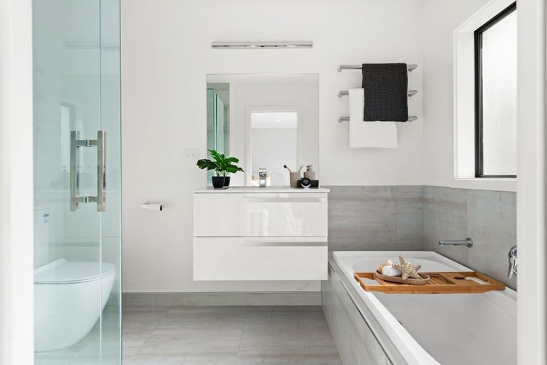 Photo of property in 8 Faber Place, Rototuna North, Hamilton, 3210