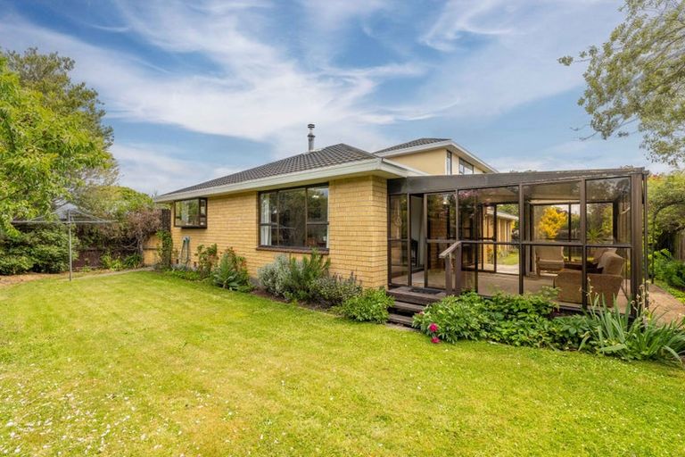 Photo of property in 9 Fenmere Place, Burwood, Christchurch, 8083