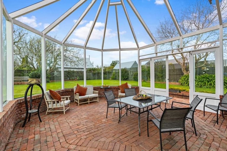 Photo of property in 209 Victoria Avenue, Hokowhitu, Palmerston North, 4410