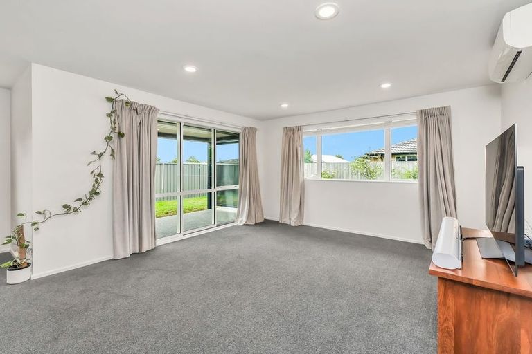 Photo of property in 19 Leeston Lake Road, Leeston, 7632