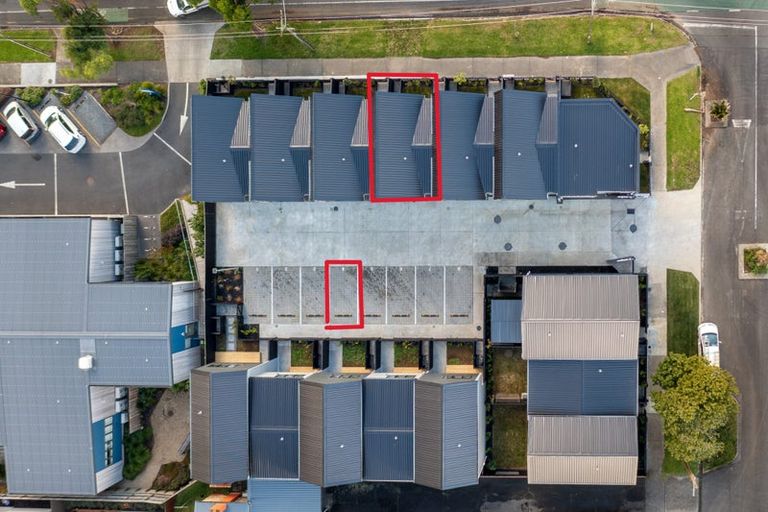 Photo of property in 4/51 Point England Road, Point England, Auckland, 1072