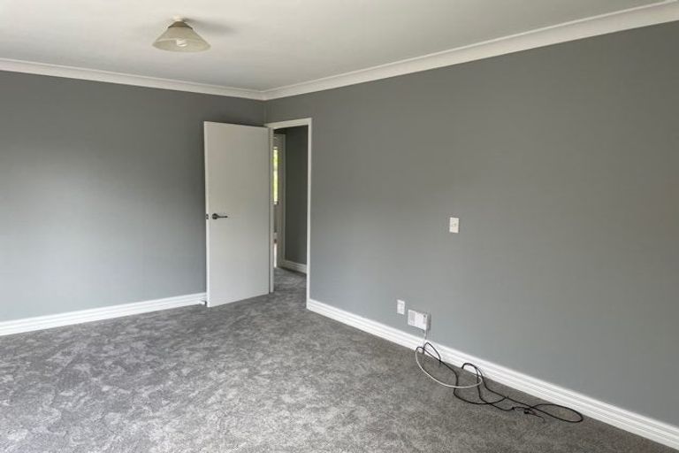 Photo of property in 104 Spinella Drive, Bayview, Auckland, 0629